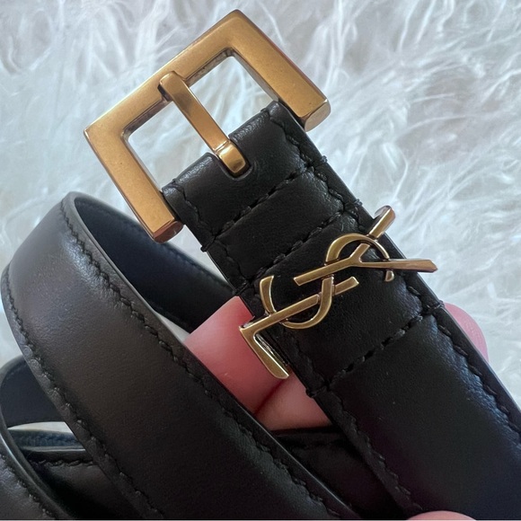 Yves Saint Laurent Cassandre skinny black belt 85 ( 39.5” total length) - Picture 3 of 9